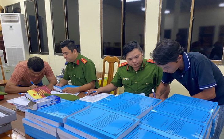 Cựu Cục trưởng Cục đăng kiểm cùng các đồng phạm hầu toà, an ninh được siết chặt- Ảnh 6.