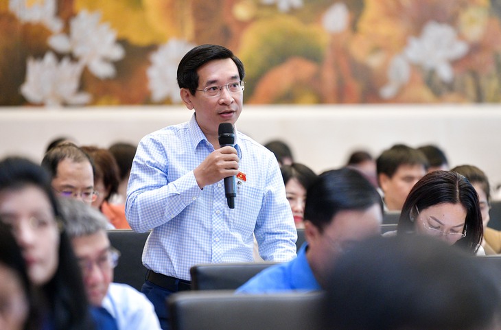 ĐBQH đề xuất người vi phạm nồng độ cồn thấp bị xử phạt tiền nhưng không tước GPLX- Ảnh 3. ĐBQH đề xuất người vi phạm nồng độ cồn thấp bị xử phạt tiền nhưng không tước GPLX- Ảnh 3.