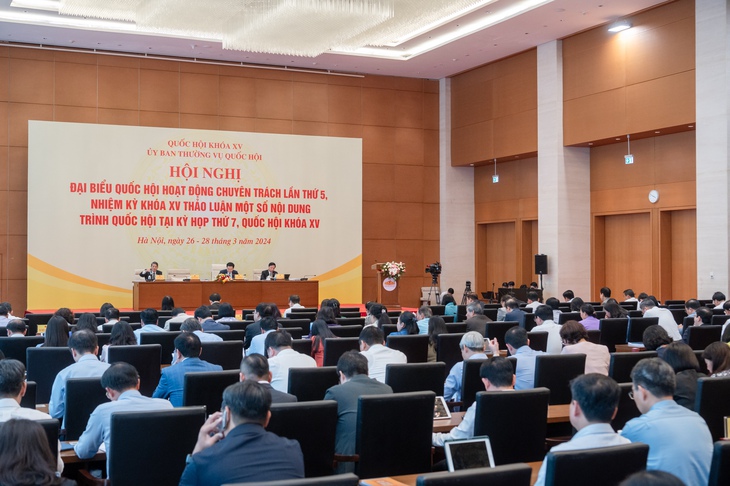 Đề xuất tất cả trạm dừng nghỉ, bến xe phải có hệ thống sạc xe điện là không phù hợp- Ảnh 1.