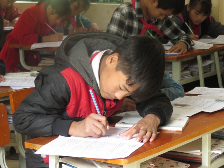 Những đối tượng và ngành học nào được miễn, giảm học phí năm 2024-2025?- Ảnh 1.