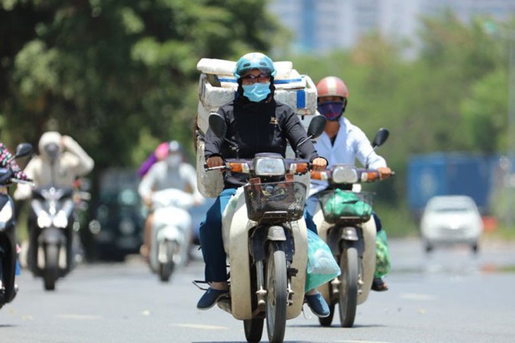 Miền Bắc tăng nhiệt, chuẩn bị đón nắng nóng gay gắt- Ảnh 2. Miền Bắc tăng nhiệt, chuẩn bị đón nắng nóng gay gắt- Ảnh 2.