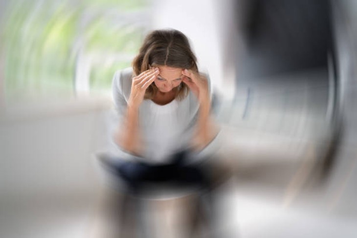 Chóng mặt cần thay đổi lối sống như thế nào?- Ảnh 1. Chóng mặt cần thay đổi lối sống như thế nào?- Ảnh 1.