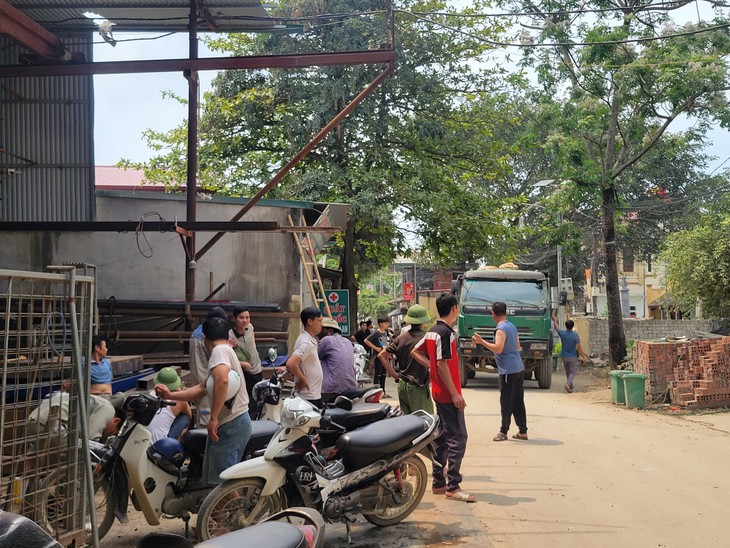 Nổ mìn khai thác đá làm hư hỏng nhà của 35 hộ dân- Ảnh 4.