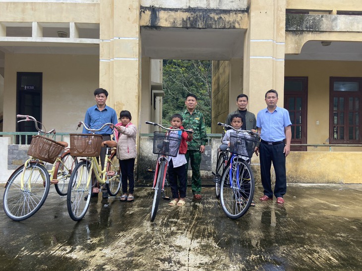 Chuyện của những người lính biên phòng với một trong những tộc người bí ẩn nhất thế giới- Ảnh 8.