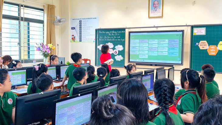 Hà Nội dùng học bạ số cho trường phổ thông, nếu sai sót sửa chữa thế nào?- Ảnh 1.
