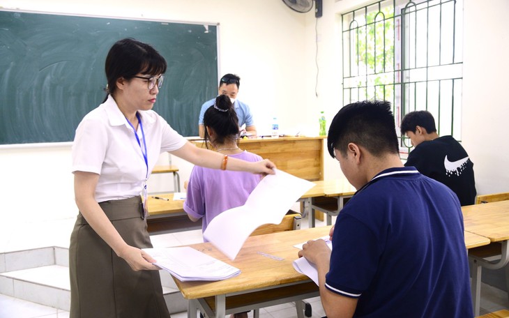 Không vào được lớp 10 công lập và tư thục, học sinh phải làm sao?