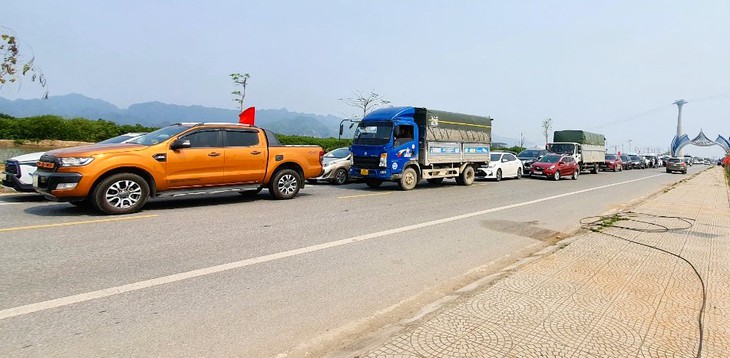 Sang bến mới, phà đi về Cát Bà vẫn tắc- Ảnh 3.