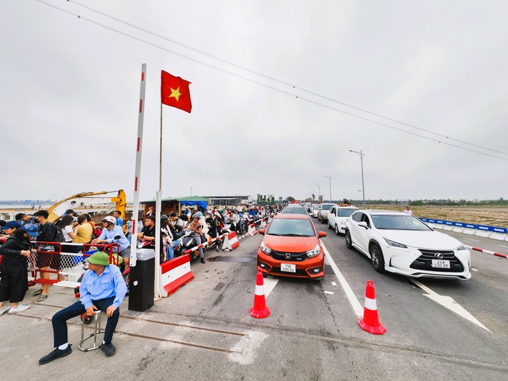 Sang bến mới, phà đi về Cát Bà vẫn tắc- Ảnh 4.