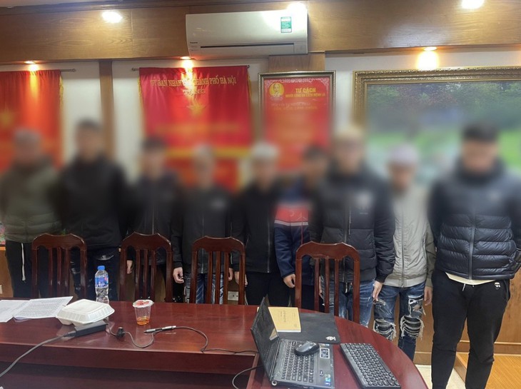 Tạm giữ 18 thanh niên đánh nhau trên phố Lò Đúc- Ảnh 2.