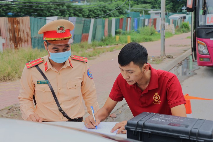 Bộ GTVT yêu cầu tăng cường đảm bảo an toàn giao thông dịp lễ hội xuân 2024- Ảnh 3.