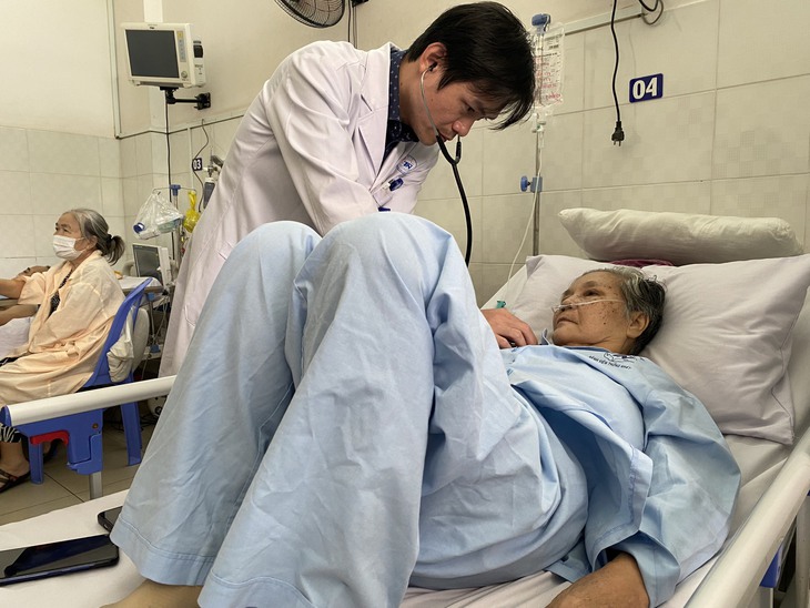 Cô gái suýt đột tử do dùng thuốc tăng cân không rõ nguồn gốc- Ảnh 3.