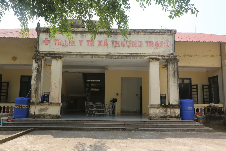 Những bông hoa y tế vùng cao và chuyện băng rừng trong đêm đi đỡ đẻ- Ảnh 2. Những bông hoa y tế vùng cao và chuyện băng rừng trong đêm đi đỡ đẻ- Ảnh 2.