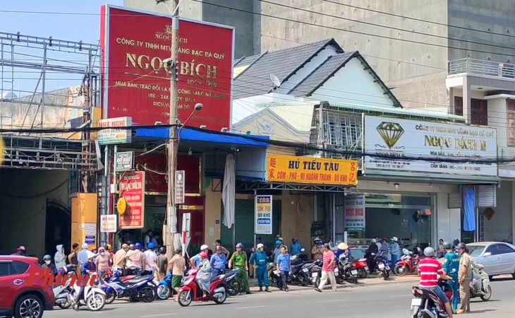 Đã bắt được đối tượng cướp tiệm vàng ở Bình Phước- Ảnh 1. Đã bắt được đối tượng cướp tiệm vàng ở Bình Phước- Ảnh 1.