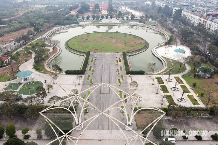 Công viên hình cây đàn ít người Hà Nội biết- Ảnh 1. Công viên hình cây đàn ít người Hà Nội biết- Ảnh 1.