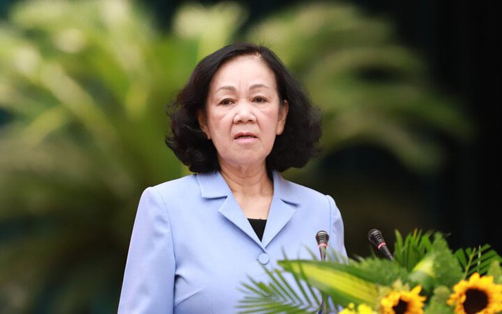 Bộ Chính trị: Phải có phương án giải quyết dứt điểm ngân hàng thương mại yếu kém