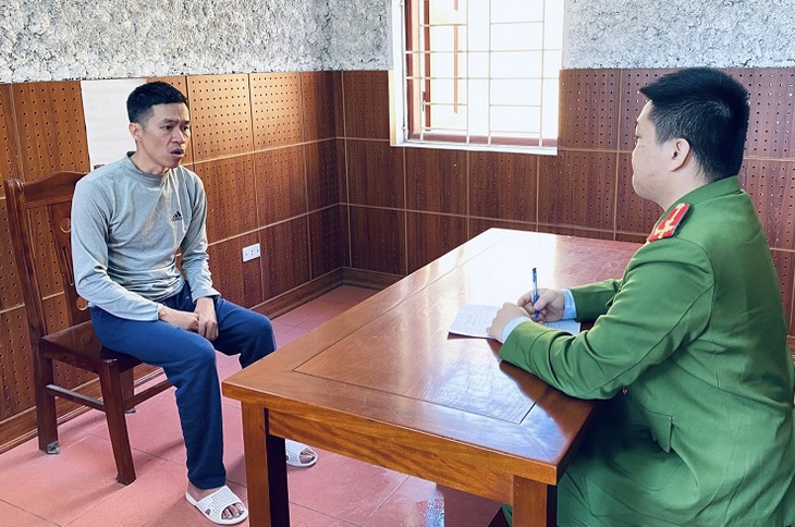 Làm giả sổ đỏ đứng tên mẹ để lừa đảo chiếm đoạt 3,3 tỷ đồng- Ảnh 1.