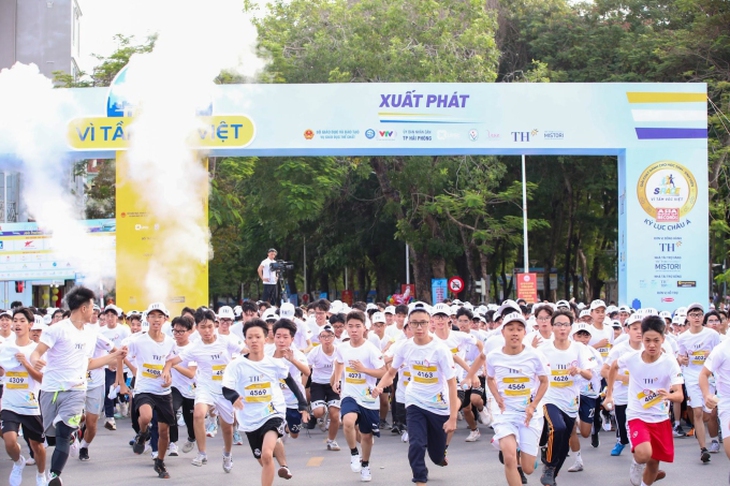 Tập đoàn TH năm thứ tư đồng hành cùng giải chạy cho học sinh sinh viên đạt kỷ lục châu Á- Ảnh 2. Tập đoàn TH năm thứ tư đồng hành cùng giải chạy cho học sinh sinh viên đạt kỷ lục châu Á- Ảnh 2.