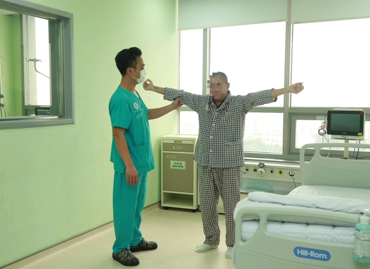 Bệnh nhân ghép tim chiều 30 Tết đã được ra viện- Ảnh 1. Bệnh nhân ghép tim chiều 30 Tết đã được ra viện- Ảnh 1.