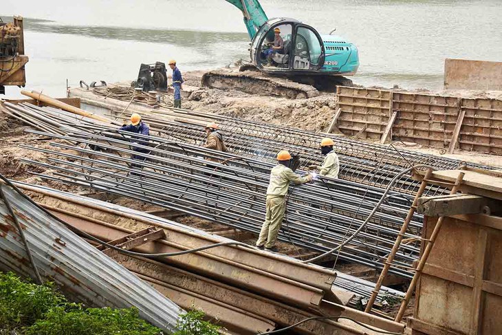 Hiện trạng cầu qua sông Đuống sau hơn nửa năm thi công- Ảnh 6.
