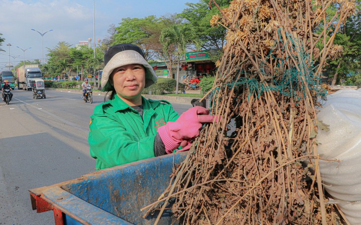 Tâm sự của nữ công nhân vệ sinh môi trường trong ngày 8/3