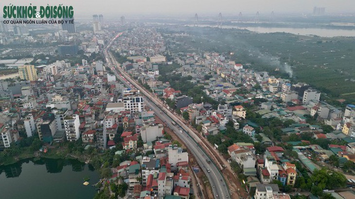 Tiến độ mở rộng đường Âu Cơ 3 tháng trước hạn thông xe- Ảnh 1.