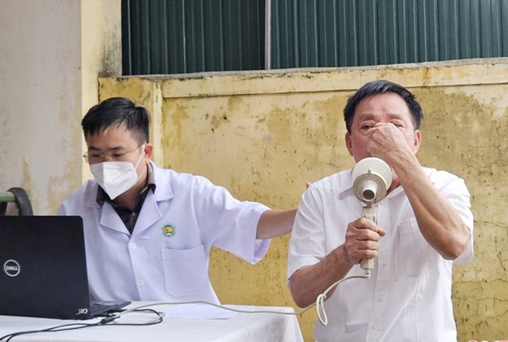 Vận hành xe X-quang lưu động tầm soát lao cho người dân Hà Tĩnh- Ảnh 3. Vận hành xe X-quang lưu động tầm soát lao cho người dân Hà Tĩnh- Ảnh 3.