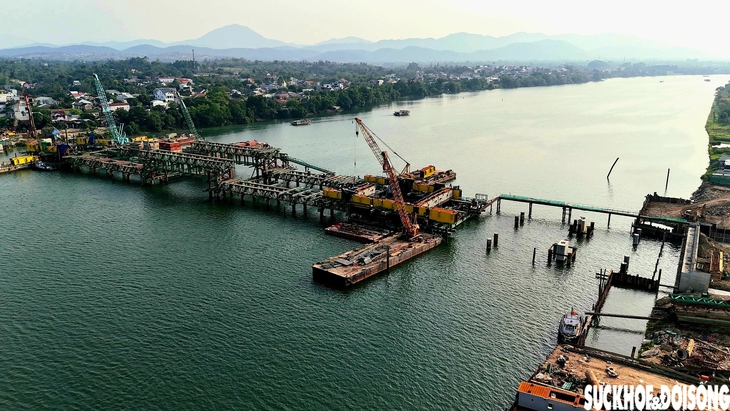 Toàn cảnh đại công trường dự án nghìn tỷ nối đôi bờ sông Hương- Ảnh 1. Toàn cảnh đại công trường dự án nghìn tỷ nối đôi bờ sông Hương- Ảnh 1.