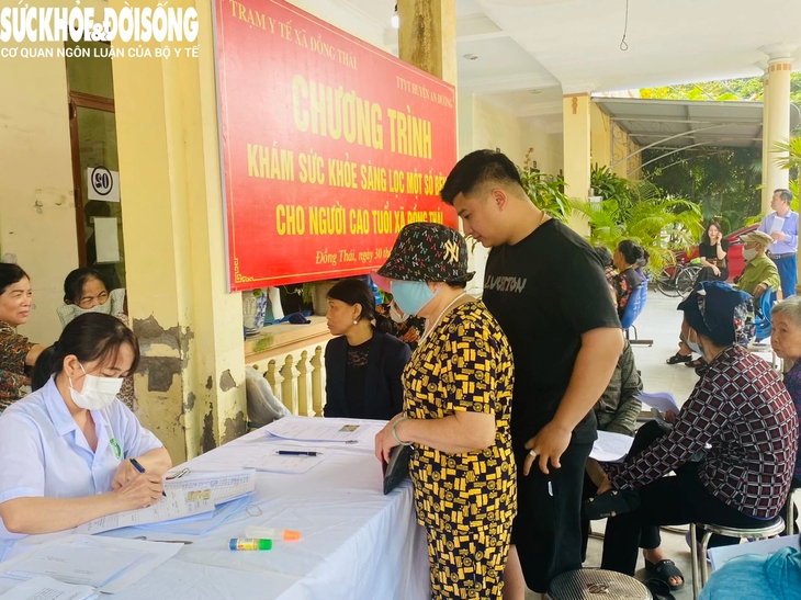 Hải Phòng: Già hóa dân số và những thách thức về chăm sóc sức khỏe người cao tuổi- Ảnh 1.