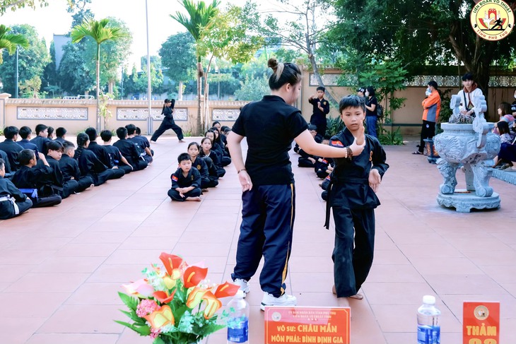 Trải lòng về 'Long hoa đao pháp' của nữ võ sư đất Bình Định- Ảnh 3. Trải lòng về 'Long hoa đao pháp' của nữ võ sư đất Bình Định- Ảnh 3.