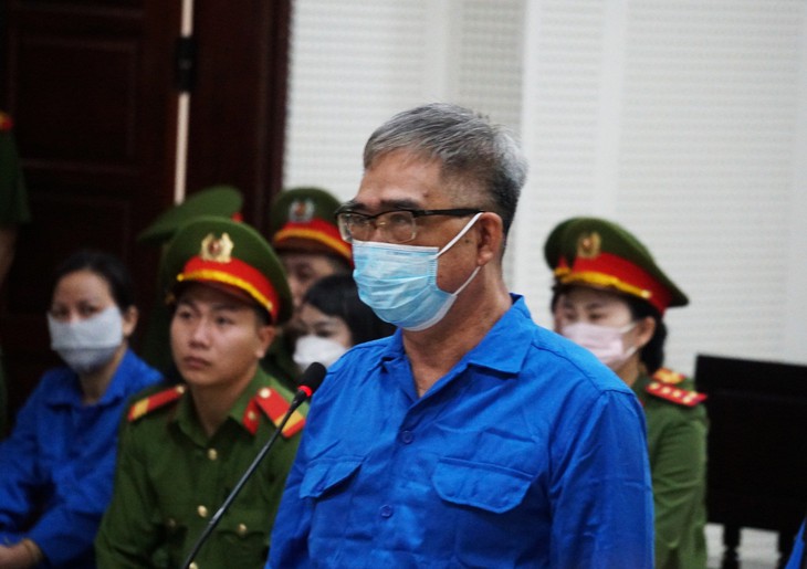 Hàng chục đơn gửi đến tòa án xin giảm nhẹ trách nhiệm hình sự cho ông Đỗ Hữu Ca- Ảnh 1.
