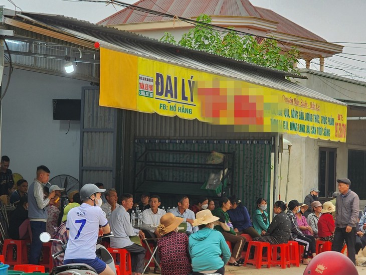 Vụ vợ chồng treo cổ trong nhà kho: Đau xót tin nhắn cuối cùng của người vợ- Ảnh 1.
