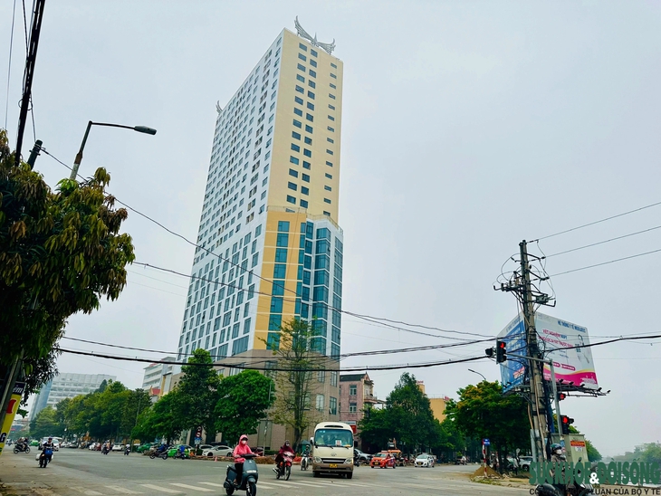 Vụ chung cư chưa nghiệm thu đã cho người vào ở: Trách nhiệm thuộc về ai?- Ảnh 1. Vụ chung cư chưa nghiệm thu đã cho người vào ở: Trách nhiệm thuộc về ai?- Ảnh 1.