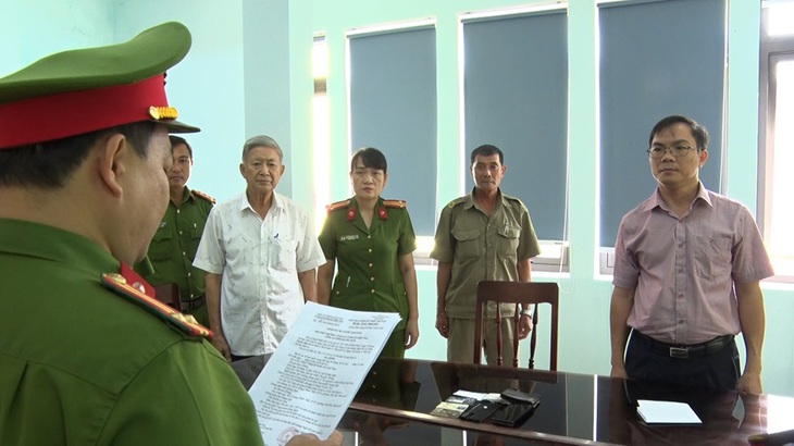 Phó Trưởng Ban Quản lý Khu kinh tế Dung Quất bị bắt vì nhận hối lộ- Ảnh 2.