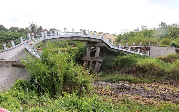 Thêm địa phương công bố tình trạng khẩn cấp về thiên tai do hạn hán