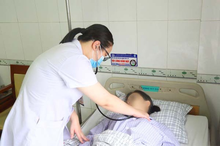 Cô gái trẻ phải cấp cứu vì ăn thịt chim bồ câu- Ảnh 2.