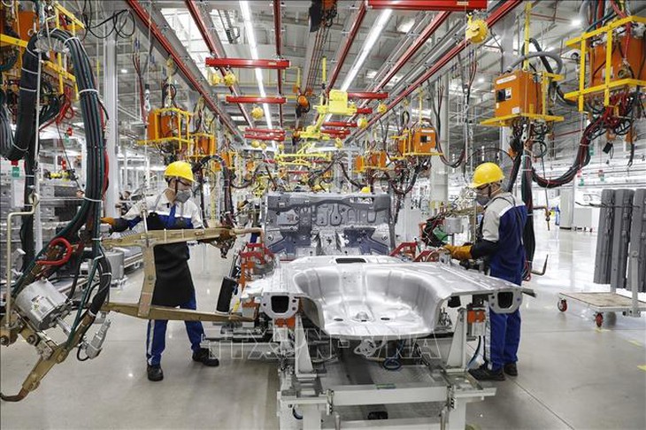 ADB giữ nguyên dự báo mức tăng trưởng 6% của kinh tế Việt Nam- Ảnh 1. ADB giữ nguyên dự báo mức tăng trưởng 6% của kinh tế Việt Nam- Ảnh 1.