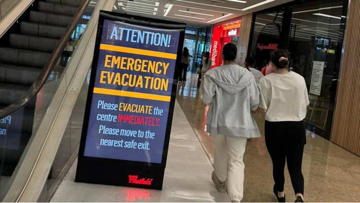 Australia: Đâm dao tại một trung tâm thương mại lớn ở Sydney- Ảnh 1. Australia: Đâm dao tại một trung tâm thương mại lớn ở Sydney- Ảnh 1.