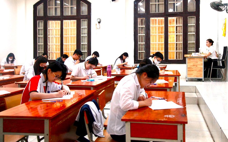 Làm gì để sớm ngăn chặn nguy cơ lộ đề thi tốt nghiệp THPT?