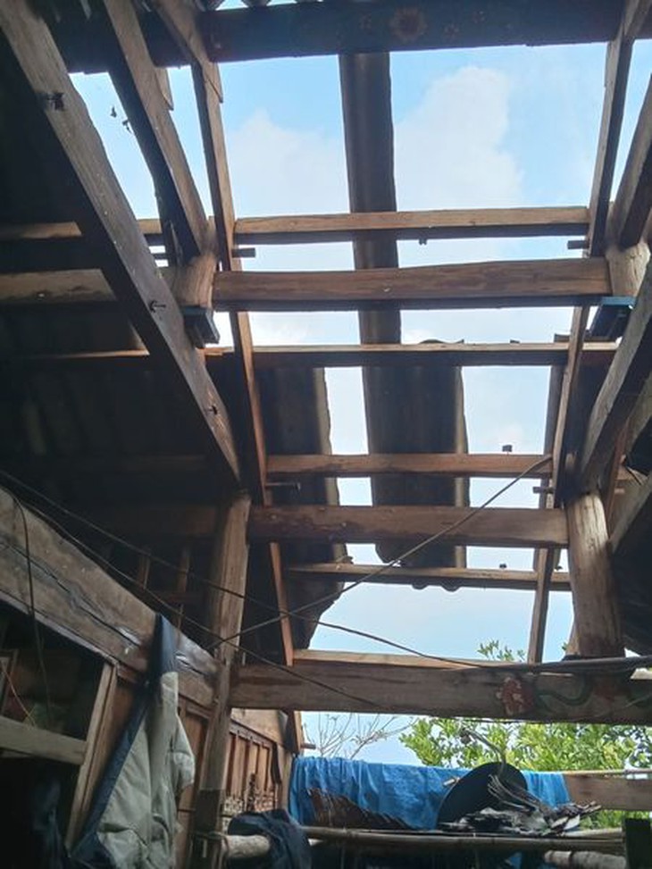Lại xuất hiện mưa đá, lốc xoáy tại huyện biên giới Nghệ An- Ảnh 1.