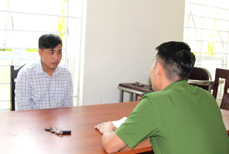 Cơ quan Công an làm việc với Nguyễn Văn Điều. Ảnh: Văn Hậu