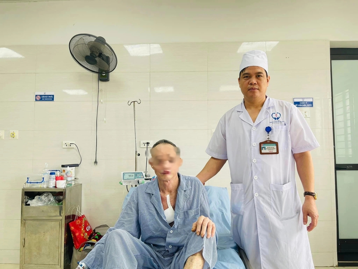 Tai nạn kinh hoàng, người nông dân nhập viện với lưỡi cày cắm sâu vào ngực- Ảnh 4.
