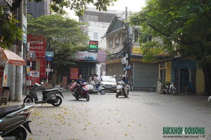 Giải phóng mặt bằng gặp khó, đường dài 325m ở Hà Nội đình trệ 12 năm- Ảnh 5. Giải phóng mặt bằng gặp khó, đường dài 325m ở Hà Nội đình trệ 12 năm- Ảnh 5.