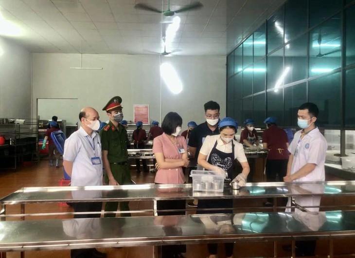 Đã có kết luận vụ 33 học sinh nhập viện sau bữa ăn bán trú ở Quảng Ninh- Ảnh 1. Đã có kết luận vụ 33 học sinh nhập viện sau bữa ăn bán trú ở Quảng Ninh- Ảnh 1.