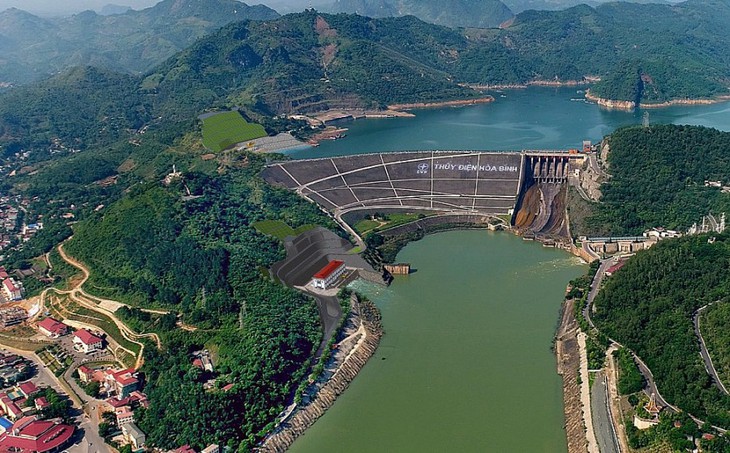 Dự báo nhu cầu sử dụng điện hè 2024 tăng rất cao, Thủ tướng chỉ đạo khẩn- Ảnh 1.