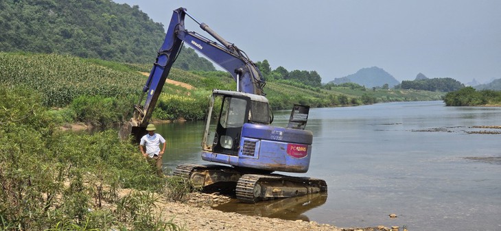 Nghi vấn khai thác cát, sỏi trái phép khiến 2 nữ sinh đuối nước tử vong- Ảnh 4.