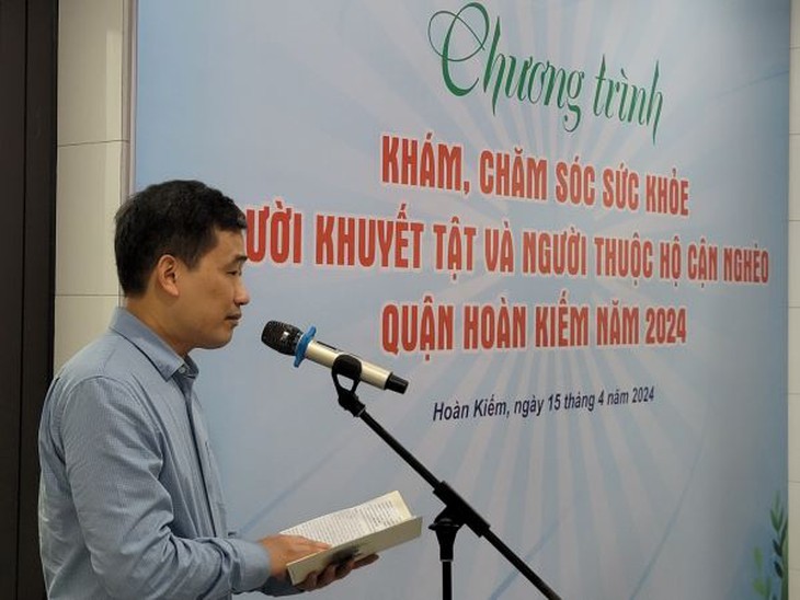 Hơn 504 người khuyết tật, người dân hộ cận nghèo được khám sức khỏe- Ảnh 1.
