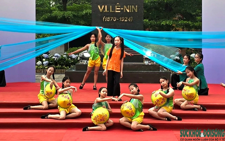Khánh thành tượng V.I.Lê-nin tại thành phố Vinh- Ảnh 10.