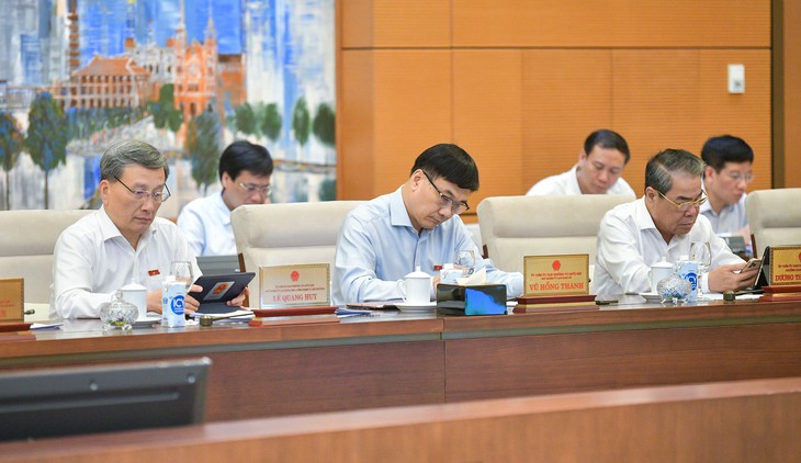 Chủ tịch Quốc hội: Luật hóa một số chính sách để thúc đẩy ngành dược phát triển- Ảnh 3.