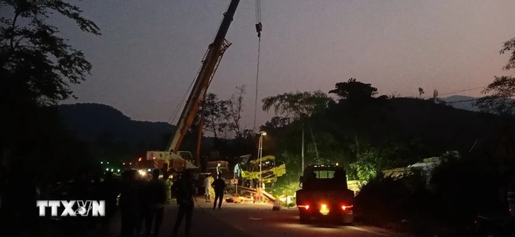 Kon Tum: Xe tải lao xuống mương thoát nước làm 2 người tử vong tại chỗ- Ảnh 1. Kon Tum: Xe tải lao xuống mương thoát nước làm 2 người tử vong tại chỗ- Ảnh 1.