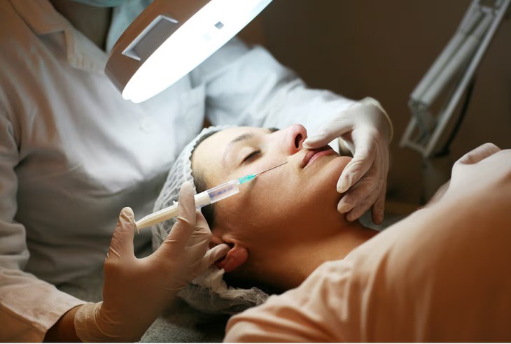 CDC Mỹ điều tra nhiều trường hợp phản ứng nghiêm trọng sau khi tiêm botox- Ảnh 1.
